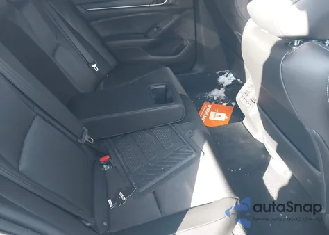 2022 Honda Accord Sport 2.0T z USA, uszkodzony, nr VIN 1HGCV2F32NA004310